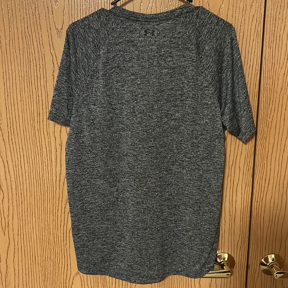 The Tech Tee. Under Armor- Heatgear - Picture 3 of 3